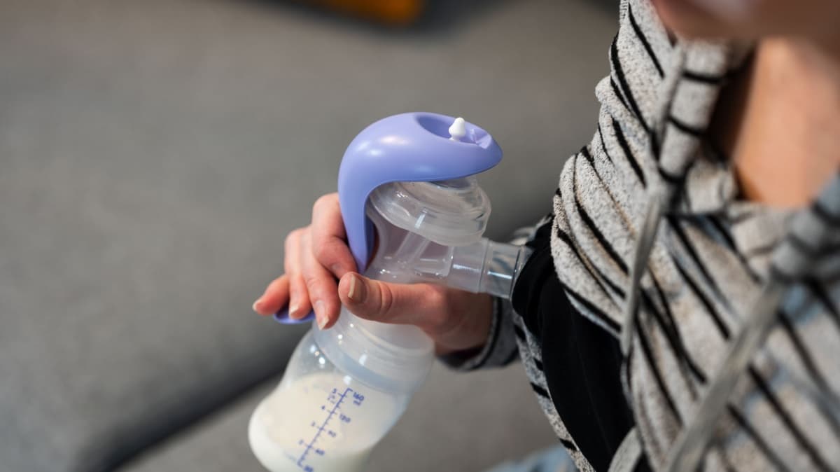Lansinoh Manual Breast Pump