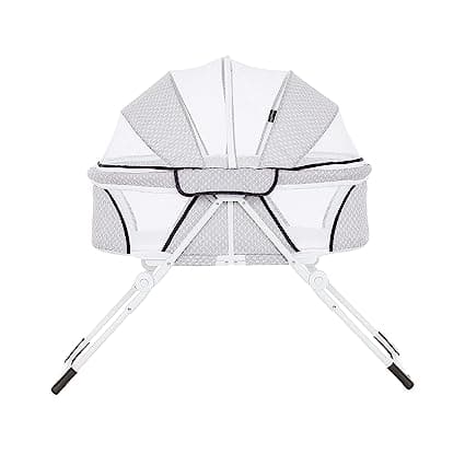 On Me Karley Plus Baby Bassinet
