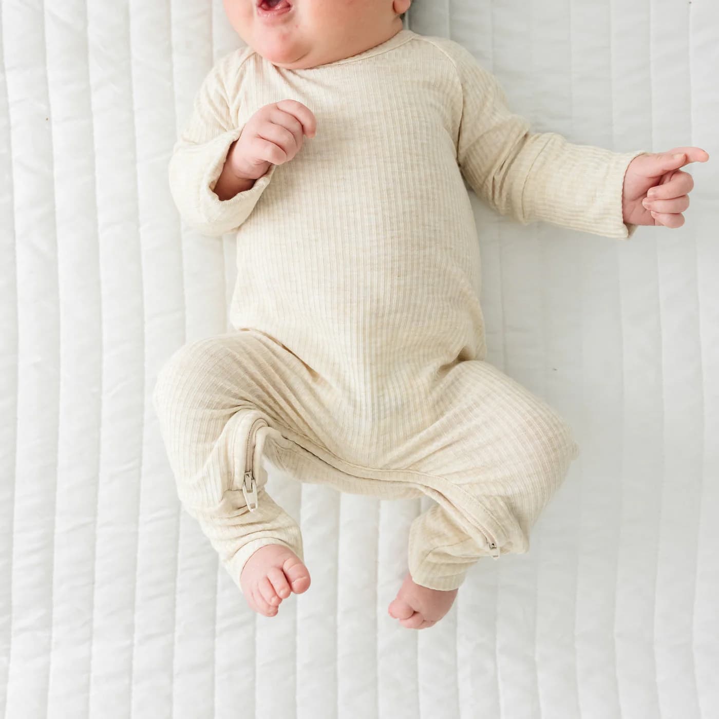 Heather Oatmeal Ribbed Crescent Zippy