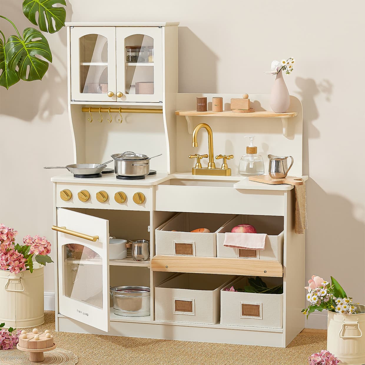 Trendy Play Kitchen - Montessori Organizer