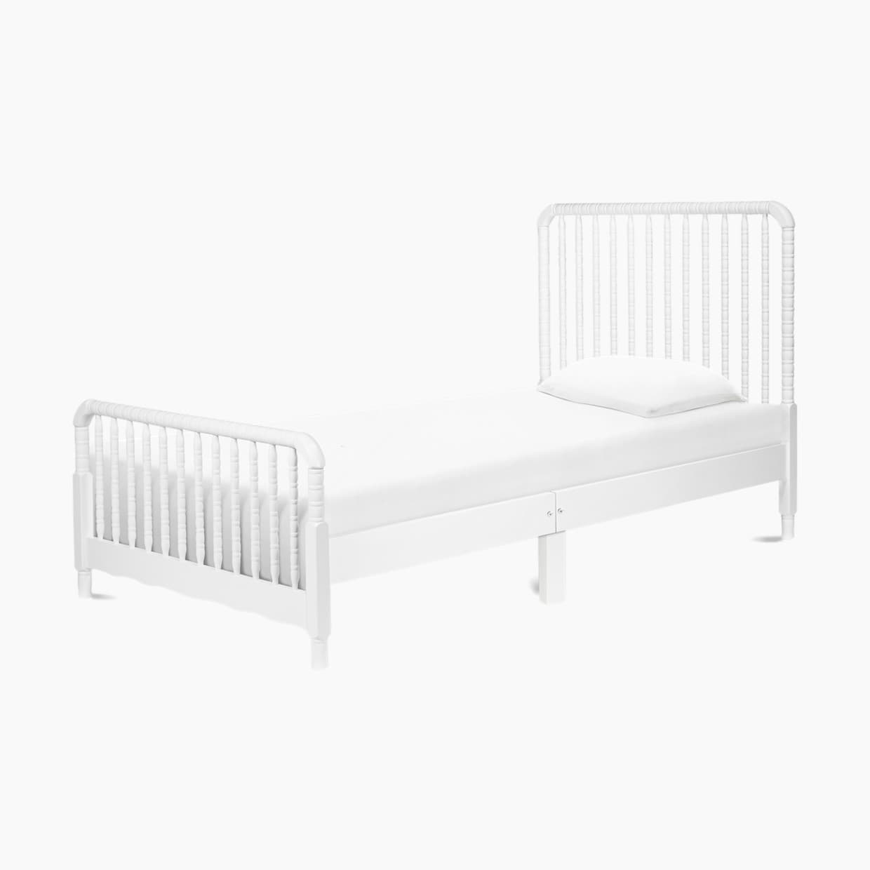 Jenny Lind Twin Bed